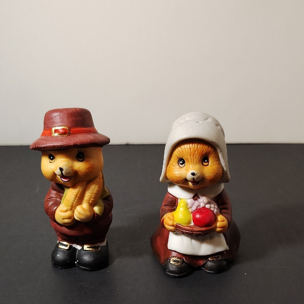 Thanksgiving Bear Figurines